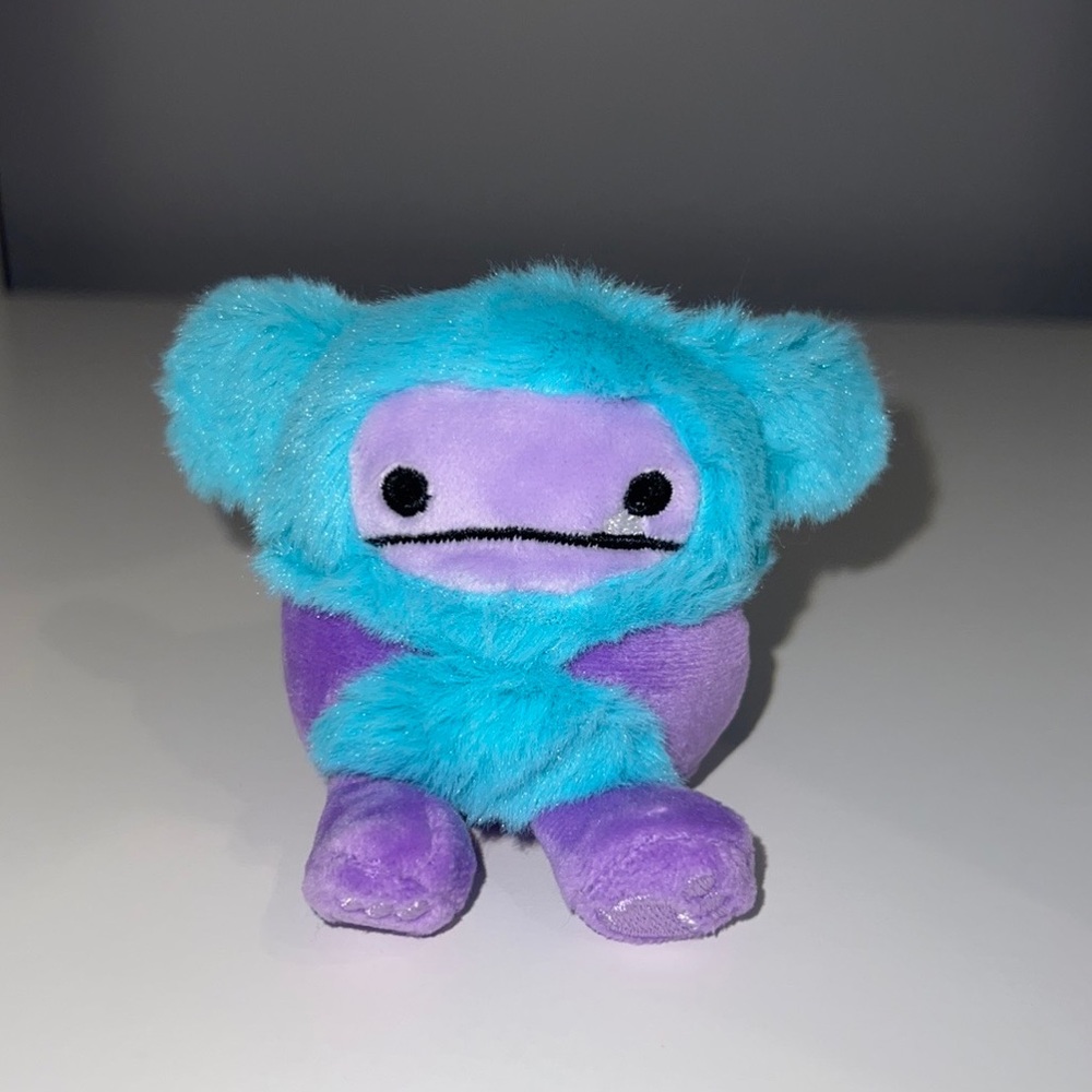Squishmallows Buna the Bigfoot 💜